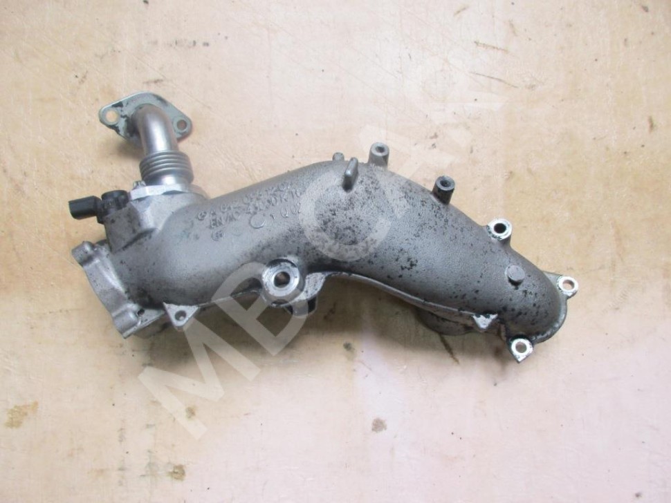 Патрубок турбины MERCEDES-BENZ Sprinter W906 (2006 - 2019) фото 1 — Разборка Мерседес