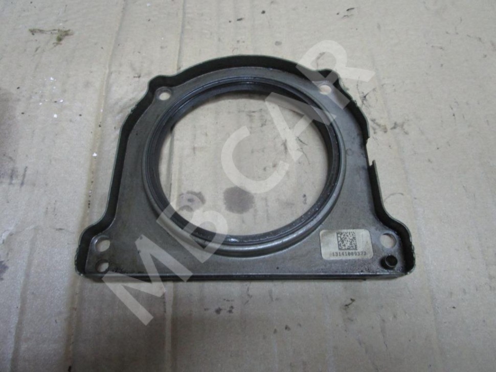 Крышка заднего сальника коленвала MERCEDES-BENZ CLA-класс C117/X117 (2013 - 2016) фото 1 — Разборка Мерседес