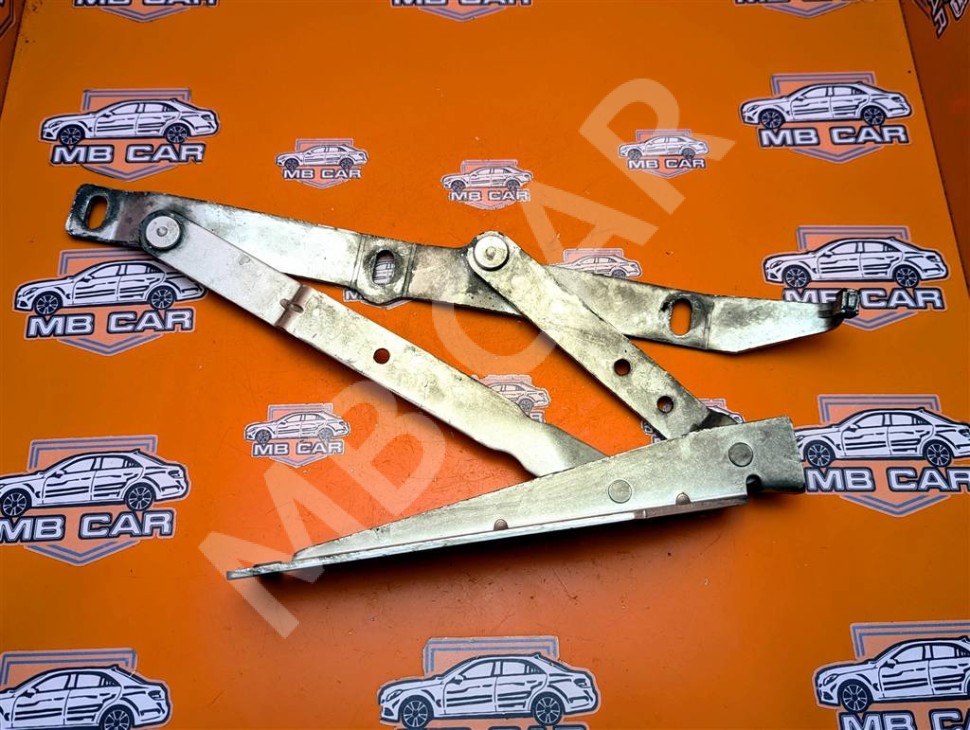 Петля капота MERCEDES-BENZ Vito W638 (1996 - 2003) фото 1 &mdash; Разборка Мерседес