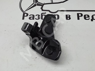 Петля двери MERCEDES-BENZ CLS-класс C218/X218 (2010 - 2014) — Разборка Мерседес