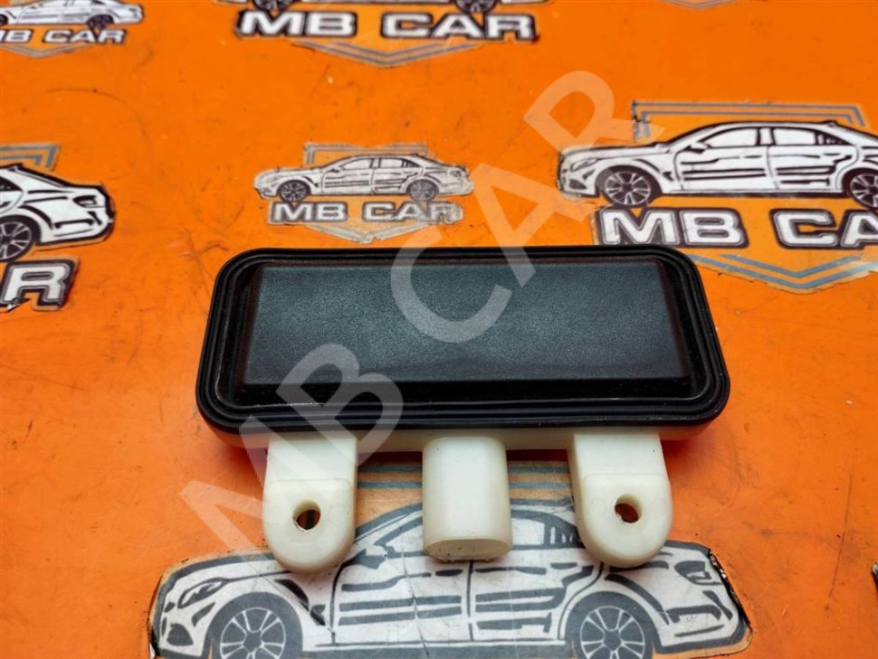 Кнопка закрытия багажника MERCEDES-BENZ E-класс W212/S212/C207/A207 (2009 - 2013) фото 1 — Разборка Мерседес