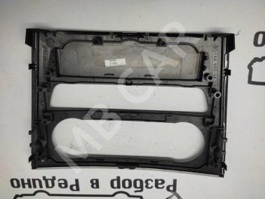 Накладка блока климата MERCEDES-BENZ M-класс W164 рестайлинг (2008 - 2011) — Разборка Мерседес