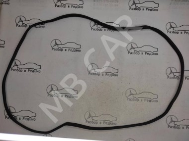 Уплотнитель крышки багажника MERCEDES-BENZ E-класс W210/S210 рестайлинг (1999 - 2003) — Разборка Мерседес