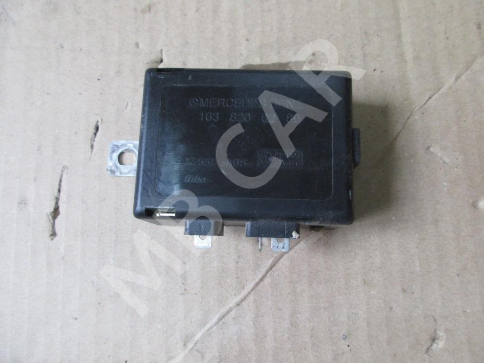 Усилитель антенны MERCEDES-BENZ M-класс W163 (1997 - 2001) фото 1 — Разборка Мерседес
