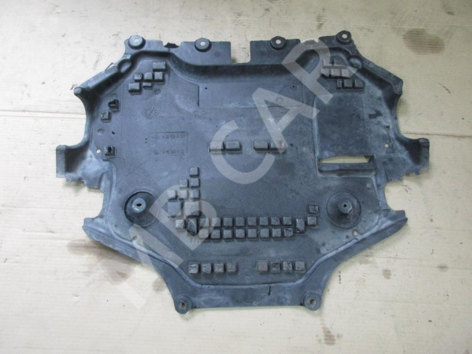 Защита двигателя MERCEDES-BENZ C-класс W204/S204 (2006 - 2011) фото 1 — Разборка Мерседес