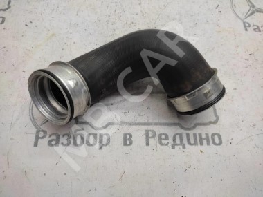 Патрубок интеркулера MERCEDES-BENZ C-класс W203/S203/CL203 (2000 - 2004) — Разборка Мерседес