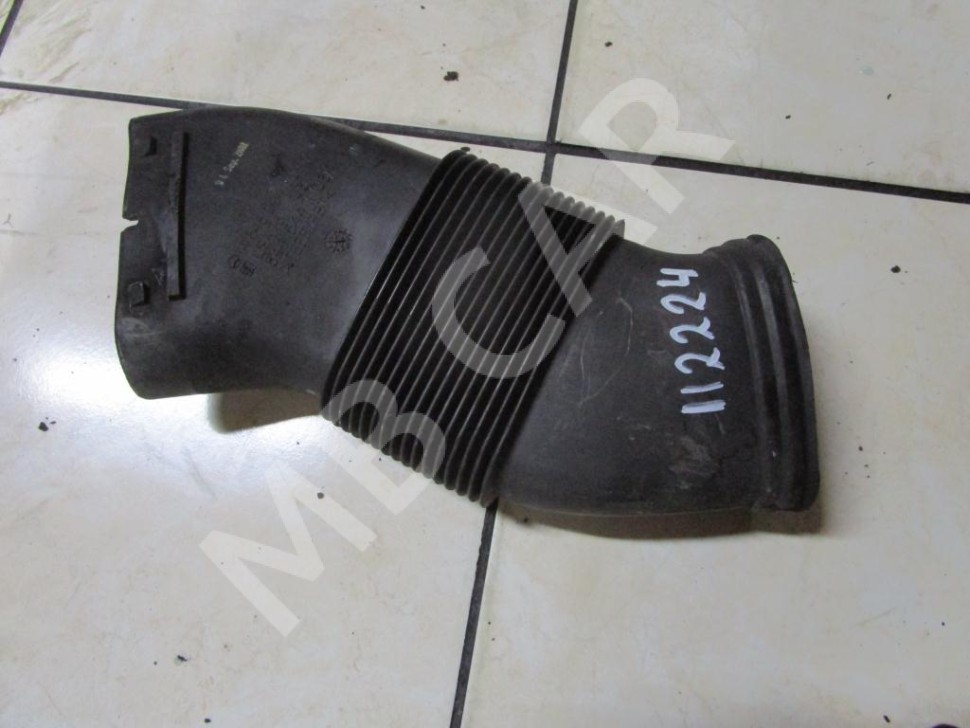 Патрубок воздушный MERCEDES-BENZ фото 1 — Разборка Мерседес