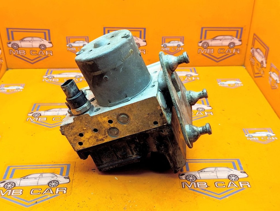 Блок ABS MERCEDES-BENZ Sprinter W901-905 (1995 - 2006) фото 1 &mdash; Разборка Мерседес