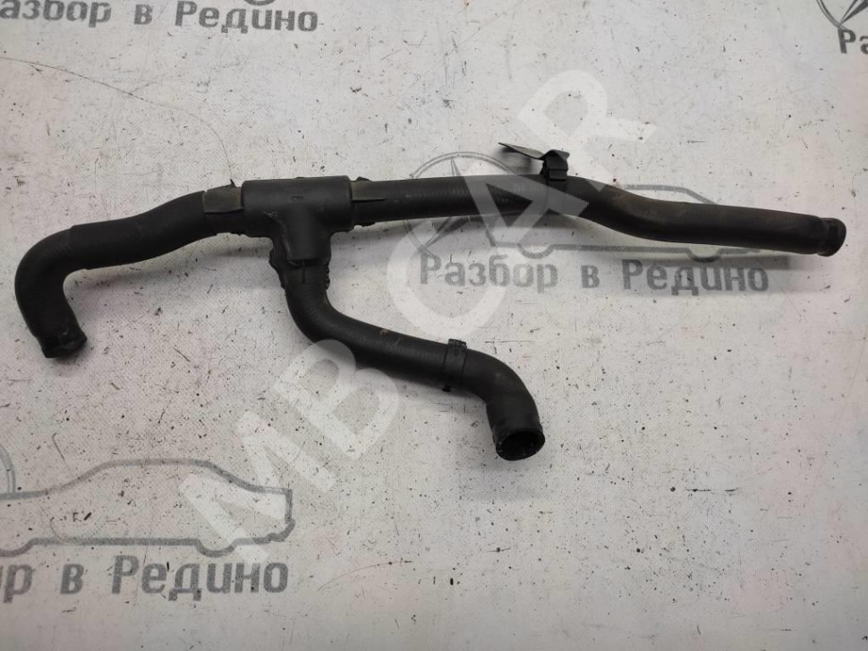 Патрубок ОЖ MERCEDES-BENZ Vito W638 (1996 - 2003) фото 1 — Разборка Мерседес