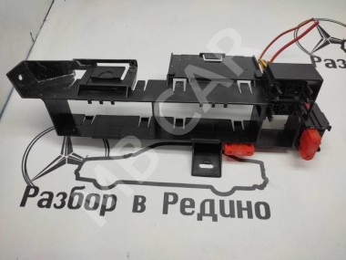 Кронштейн блока предохранителей MERCEDES-BENZ E-класс W210/S210 рестайлинг (1999 - 2003) — Разборка Мерседес