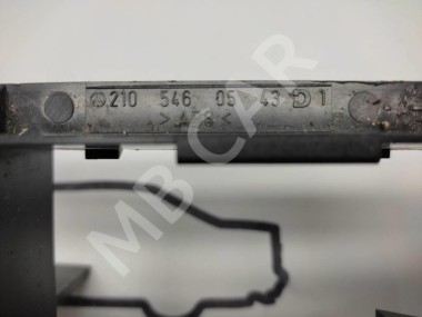 Кронштейн блока предохранителей MERCEDES-BENZ E-класс W210/S210 рестайлинг (1999 - 2003) — Разборка Мерседес