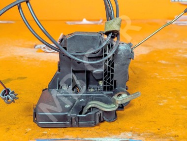 Замок двери передней левой MERCEDES-BENZ SLK-класс R171 (2004 - 2008) &mdash; Разборка Мерседес