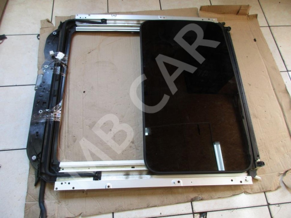 Люк сдвижной MERCEDES-BENZ CLS-класс C218/X218 (2010 - 2014) фото 1 — Разборка Мерседес