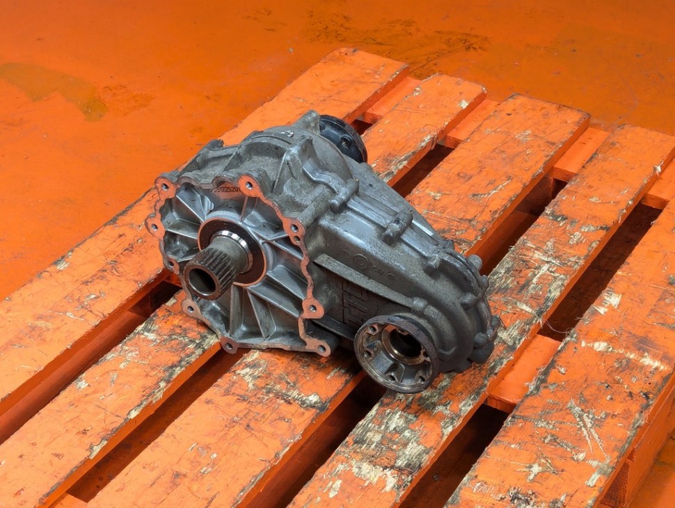 Раздаточная коробка MERCEDES-BENZ M-класс W164 (2005 - 2008) фото 1 &mdash; Разборка Мерседес