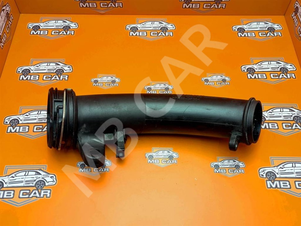 Патрубок интеркулера MERCEDES-BENZ E-класс W211/S211 (2002 - 2006) фото 1 — Разборка Мерседес