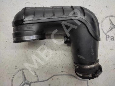 Патрубок воздушный MERCEDES-BENZ C-класс W204/S204 (2006 - 2011) — Разборка Мерседес