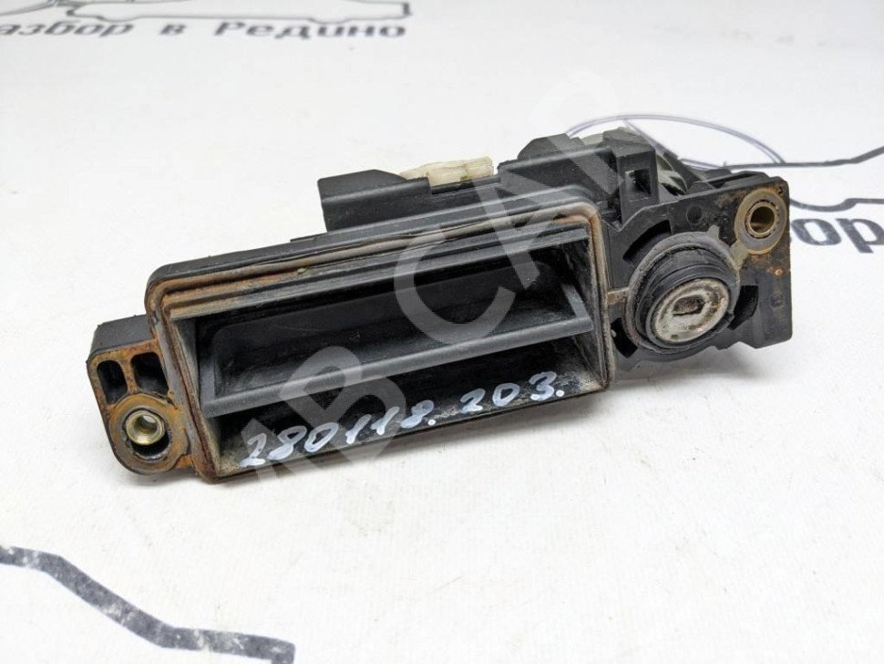 Ручка открытия багажника MERCEDES-BENZ C-класс W203/S203/CL203 (2000 - 2004) фото 1 — Разборка Мерседес