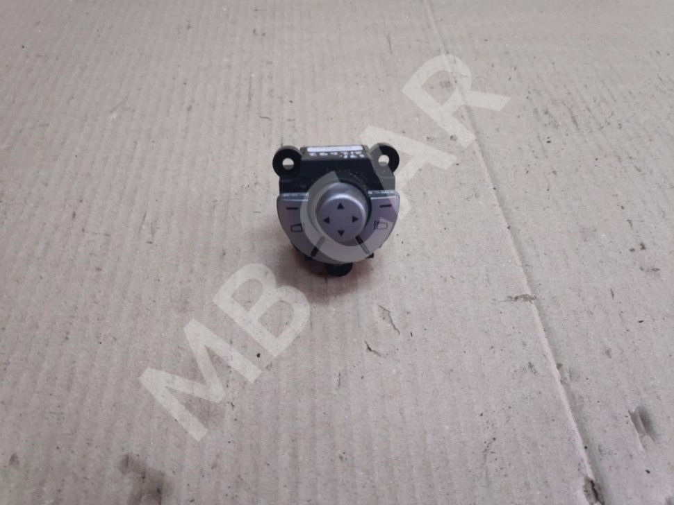 Кнопка регулировки зеркал MERCEDES-BENZ SLK-класс R171 (2004 - 2008) фото 1 — Разборка Мерседес