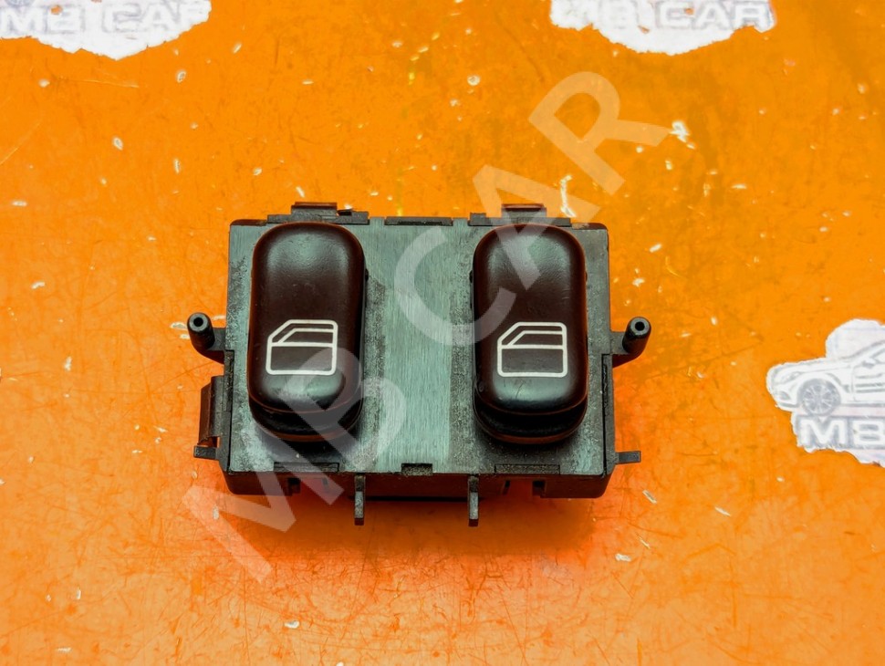 Кнопка стеклоподъемников MERCEDES-BENZ M-класс W163 (1997 - 2001) фото 1 &mdash; Разборка Мерседес