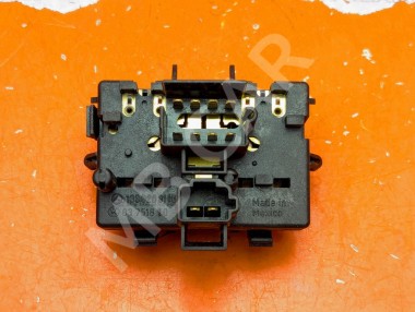 Кнопка стеклоподъемников MERCEDES-BENZ M-класс W163 (1997 - 2001) &mdash; Разборка Мерседес