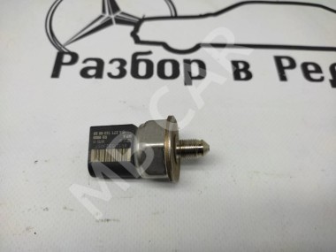 Датчик давления топлива MERCEDES-BENZ C-класс W204/S204 (2006 - 2011) — Разборка Мерседес