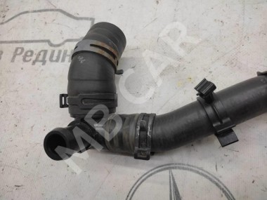 Патрубок ОЖ MERCEDES-BENZ C-класс W204/S204 (2006 - 2011) — Разборка Мерседес