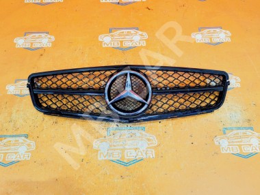 Решетка радиатора MERCEDES-BENZ C-класс W204/S204/С204 рестайлинг (2011 - 2015) — Разборка Мерседес