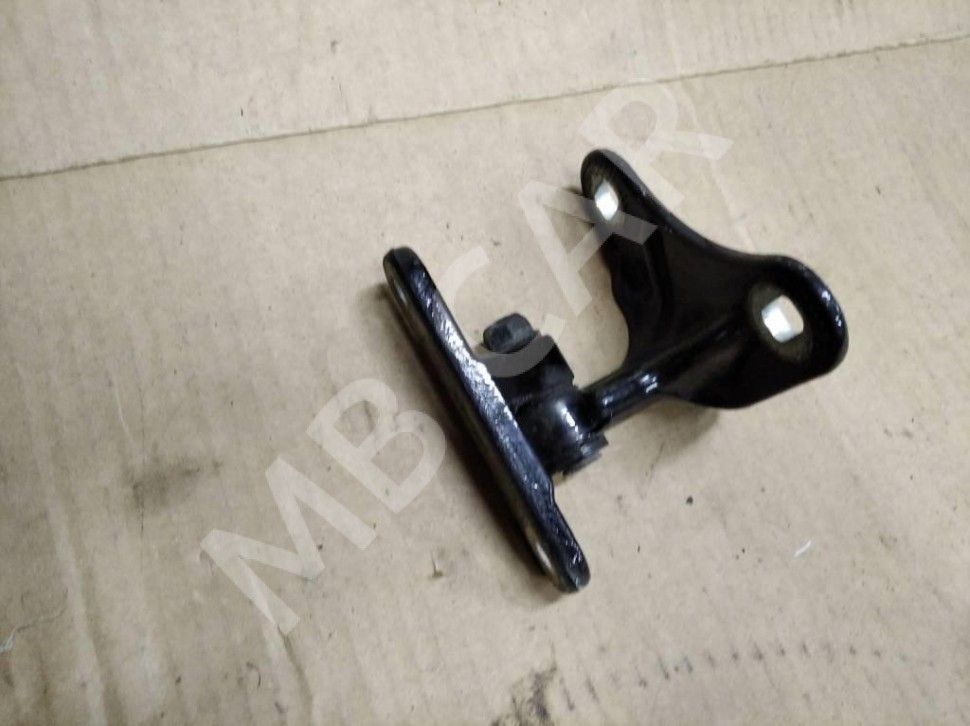 Петля двери MERCEDES-BENZ S-класс W220 (1998 - 2005) фото 1 — Разборка Мерседес