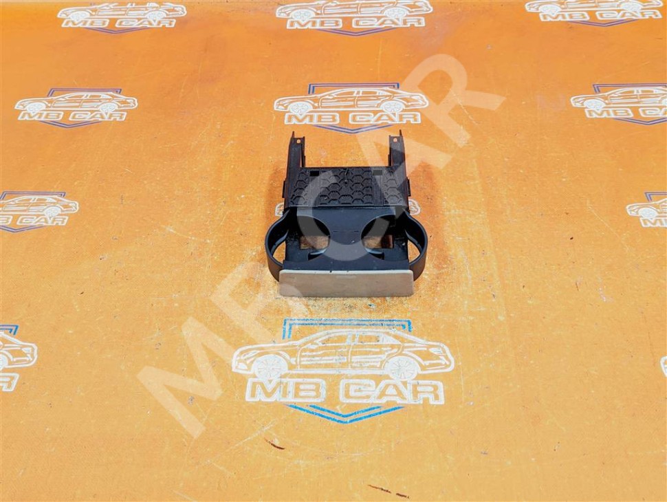 Подстаканник MERCEDES-BENZ M-класс W163 рестайлинг (2001 - 2005) фото 1 — Разборка Мерседес