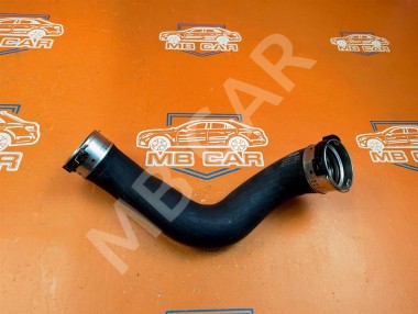 Патрубок интеркулера MERCEDES-BENZ E-класс W212/S212/C207/A207 (2009 - 2013) — Разборка Мерседес