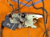 Замок двери передней левой MERCEDES-BENZ V-класс W638/W639 (1996 - 2003) V 220 2.1 D AT (122 л.с.) фото 3 &mdash; Разборка Мерседес