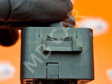 Кнопка регулировки зеркал MERCEDES-BENZ W124 W124/S124/C124/A124 (1984 - 1993) — Разборка Мерседес