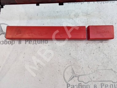 Знак аварийной остановки MERCEDES-BENZ M-класс W163 (1997 - 2001) — Разборка Мерседес