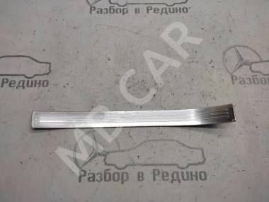 Накладка порога внутренняя MERCEDES-BENZ S-класс W221 (2005 - 2009) — Разборка Мерседес