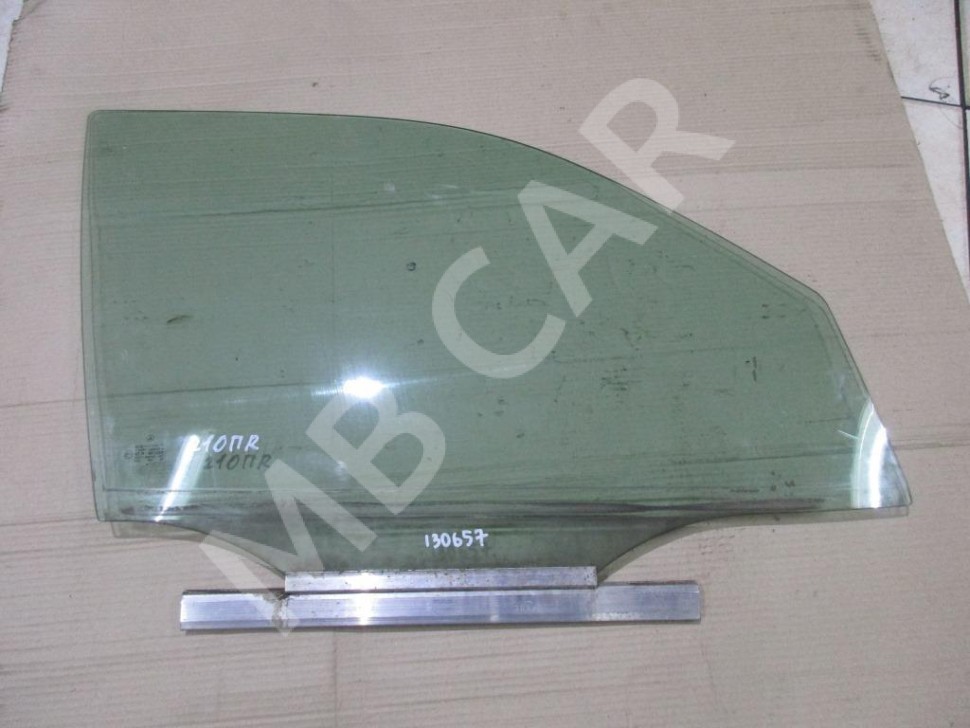 Стекло переднее правое MERCEDES-BENZ E-класс W210/S210 рестайлинг (1999 - 2003) фото 1 — Разборка Мерседес