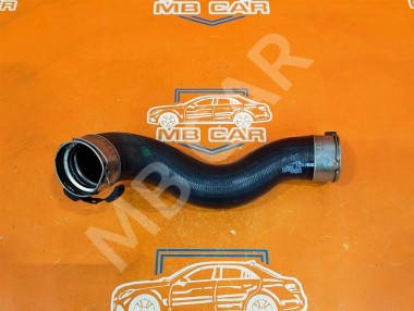 Патрубок интеркулера MERCEDES-BENZ A-класс W176 (2012 - 2015) — Разборка Мерседес