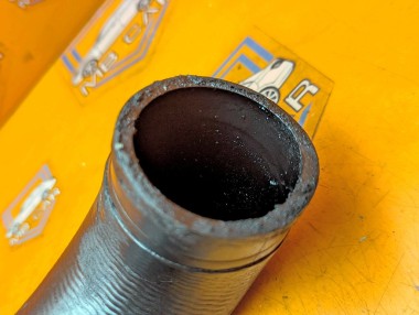 Патрубок интеркулера MERCEDES-BENZ V-класс W638/W639 (1996 - 2003) V 220 2.1 D AT (122 л.с.) &mdash; Разборка Мерседес