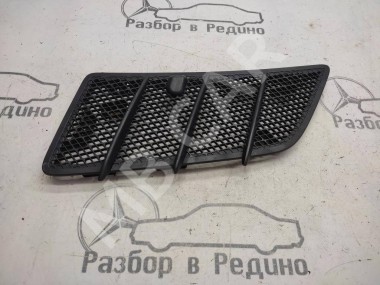 Решетка капота MERCEDES-BENZ M-класс W164 (2005 - 2008) — Разборка Мерседес