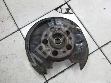 Кулак подвески задний правый MERCEDES-BENZ 190 (W201) W201 (1982 - 1993) — Разборка Мерседес