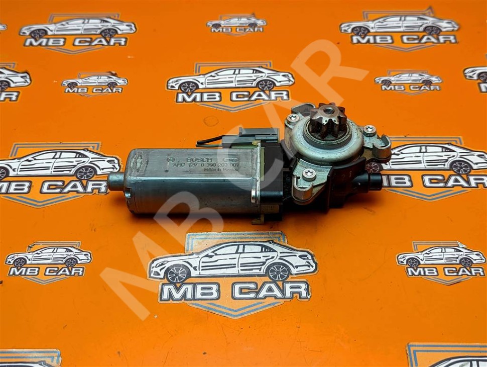 Моторчик регулировки сидений MERCEDES-BENZ M-класс W164 (2005 - 2008) фото 1 — Разборка Мерседес