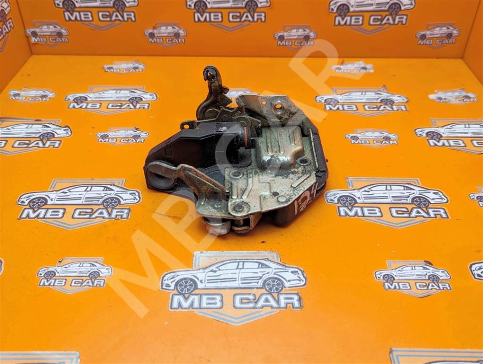 Замок двери передней правой MERCEDES-BENZ W124 W124/S124/C124/A124 (1984 - 1993) фото 1 — Разборка Мерседес