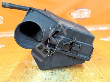 Корпус воздушного фильтра MERCEDES-BENZ E-класс W124/S124/C124/A124 (1984 - 1997) — Разборка Мерседес