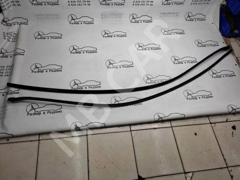 Молдинг крыши MERCEDES-BENZ C-класс W205/S205/C205/A205 (2014 - 2018) фото 1 — Разборка Мерседес