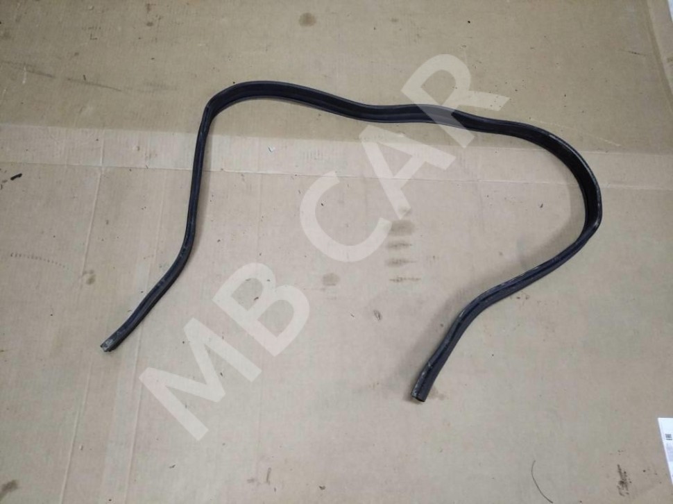 Уплотнитель моторного отсека MERCEDES-BENZ E-класс W211/S211 (2002 - 2006) фото 1 — Разборка Мерседес