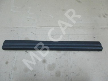 Накладка порога внутренняя MERCEDES-BENZ E-класс W212/S212/C207/A207 (2009 - 2013) — Разборка Мерседес