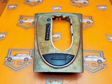 Накладка кулисы АКПП MERCEDES-BENZ E-класс W211/S211 рестайлинг (2006 - 2009) E 200 1.8 AT (184 л.с.) &mdash; Разборка Мерседес