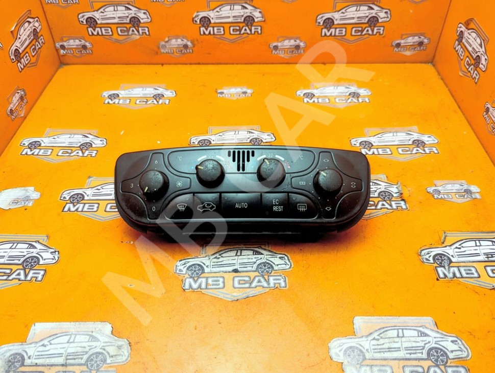 Панель управления климатом MERCEDES-BENZ C-класс W203/S203/CL203 (2000 - 2004) фото 1 &mdash; Разборка Мерседес