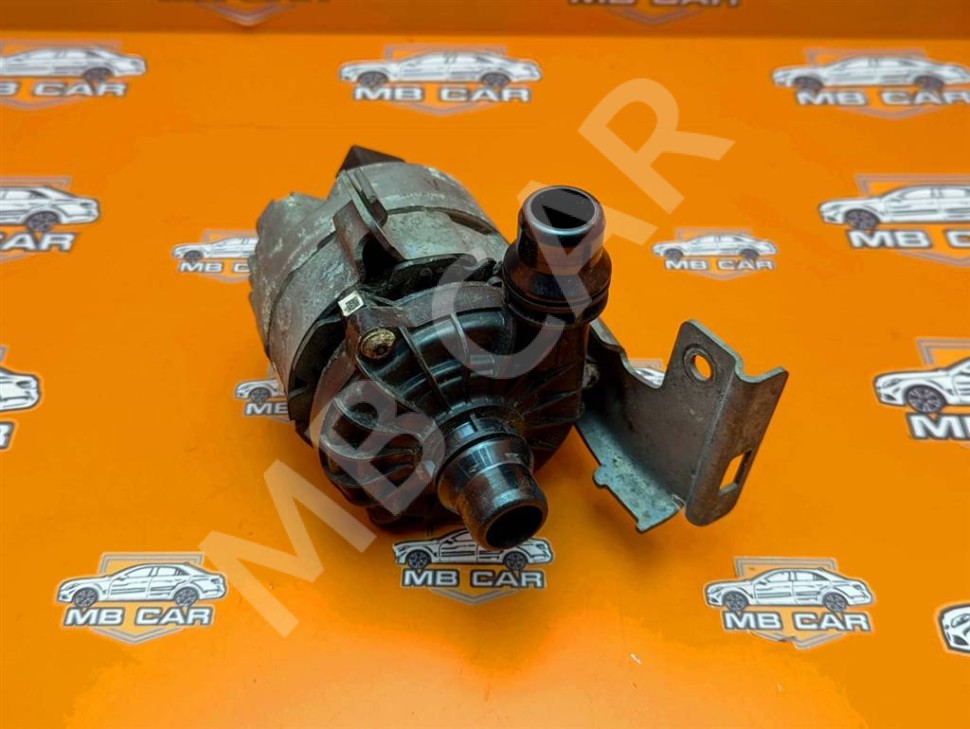 Насос циркуляционный MERCEDES-BENZ C-класс AMG W205/S205/C205/A205 (2014 - 2018) фото 1 — Разборка Мерседес