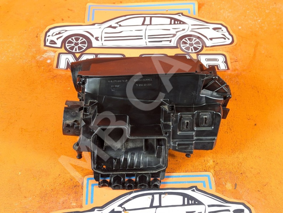 Корпус воздушного фильтра MERCEDES-BENZ C-класс W204/S204/С204 рестайлинг (2011 - 2015) фото 1 &mdash; Разборка Мерседес