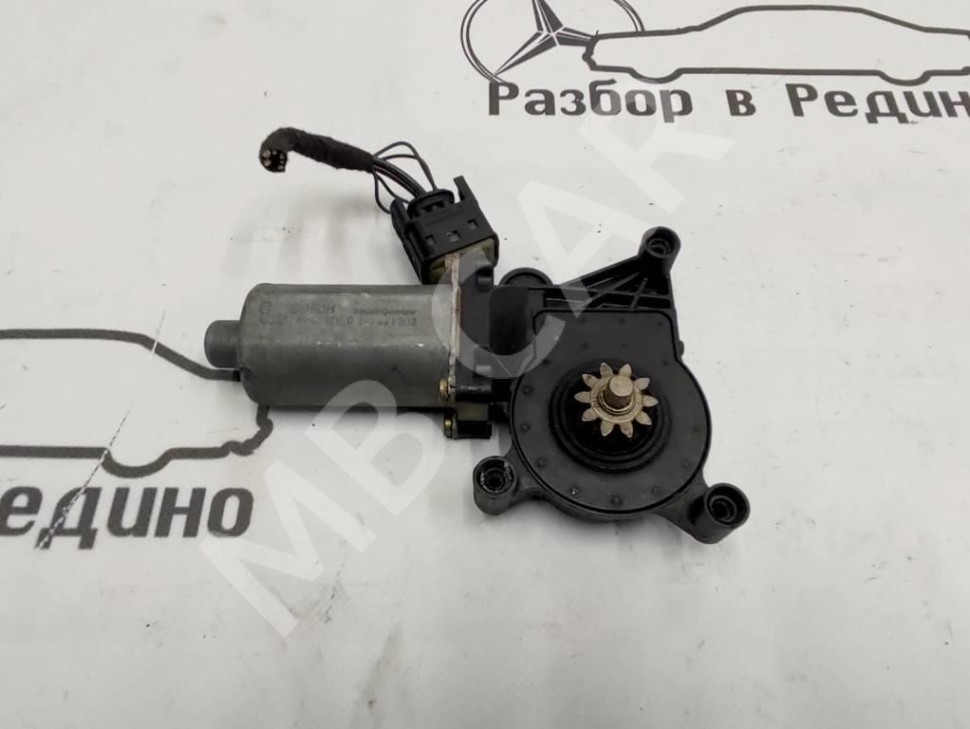 Моторчик стеклоподъемника MERCEDES-BENZ E-класс W210/S210 (1995 - 1999) фото 1 &mdash; Разборка Мерседес